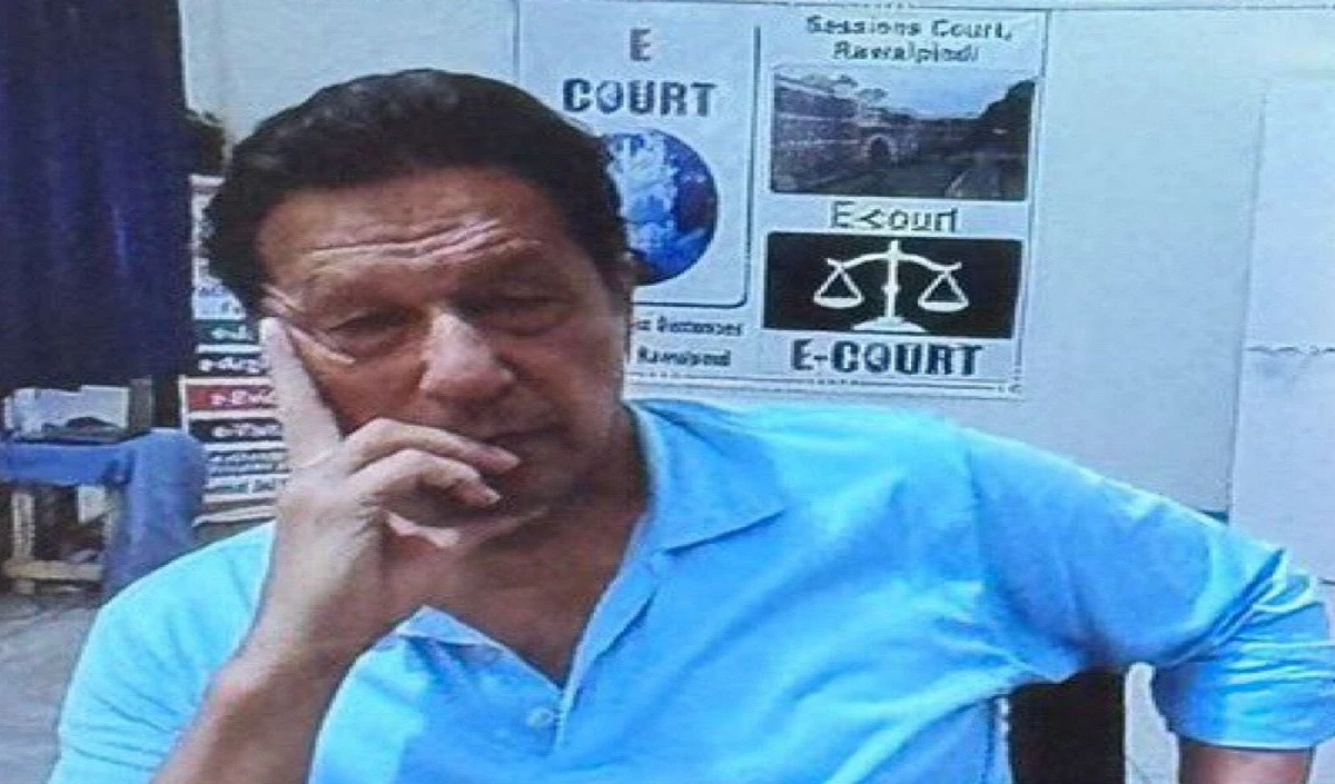 सेना के साथ बातचीत को तैयार हुए इमरान, पाकिस्तान में अचानक बदलने लगे हालात, क्या होगी वापसी?