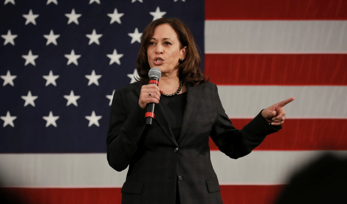 Kamala Harris के पति ने मंच पर साझा की प्रेम कहानी, पहली मुलाकात का किस्सा सुनाया