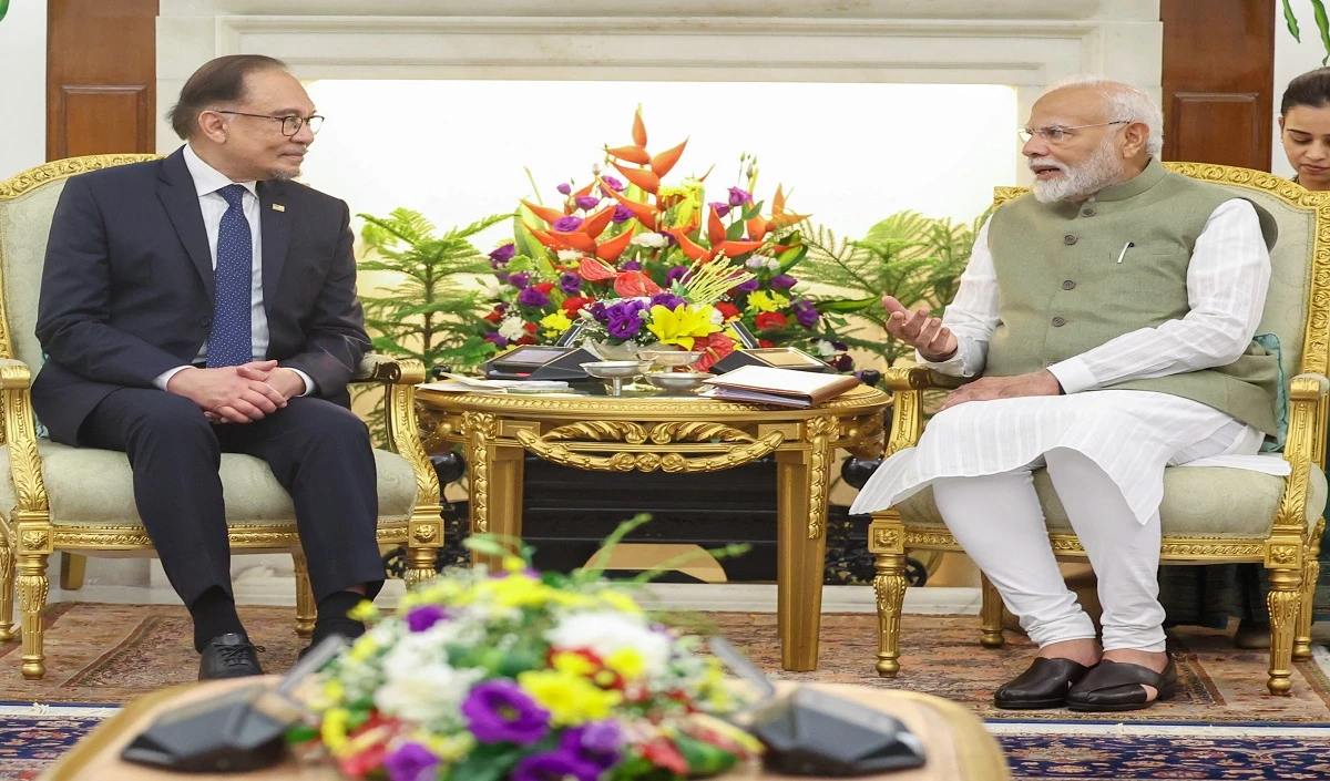 एक वक्त था जब नेहरू… पीएम मोदी के सामने मलेशिया के प्रधानमंत्री ने उठाया अल्पसंख्यकों का मुद्दा