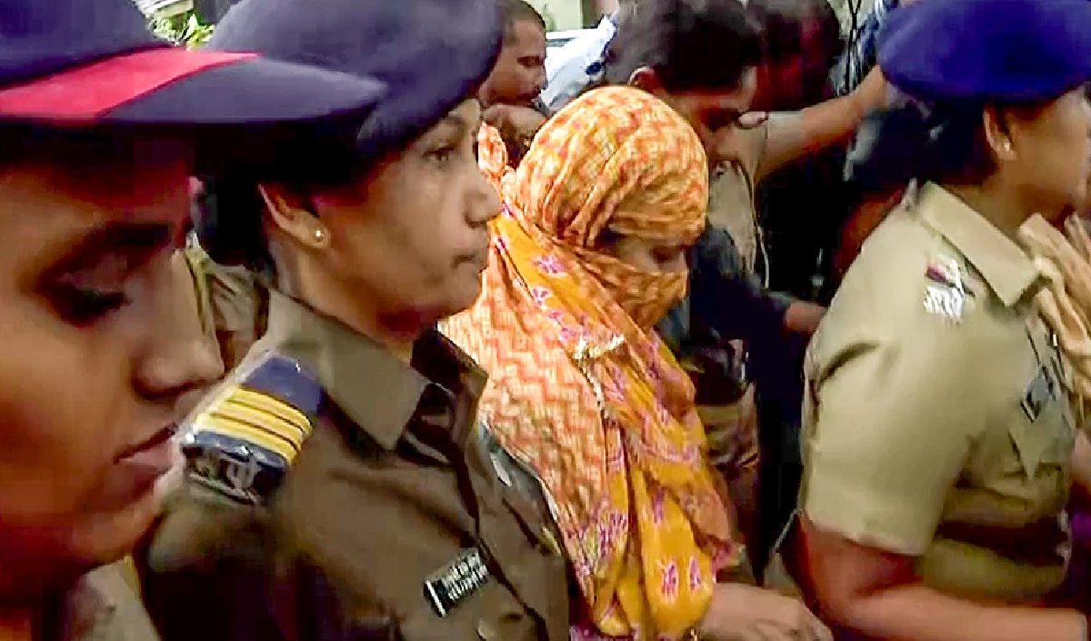 पूर्व IAS पूजा खेडकर की मां को राहत, आपराधिक धमकी मामले में कोर्ट से मिली जमानत