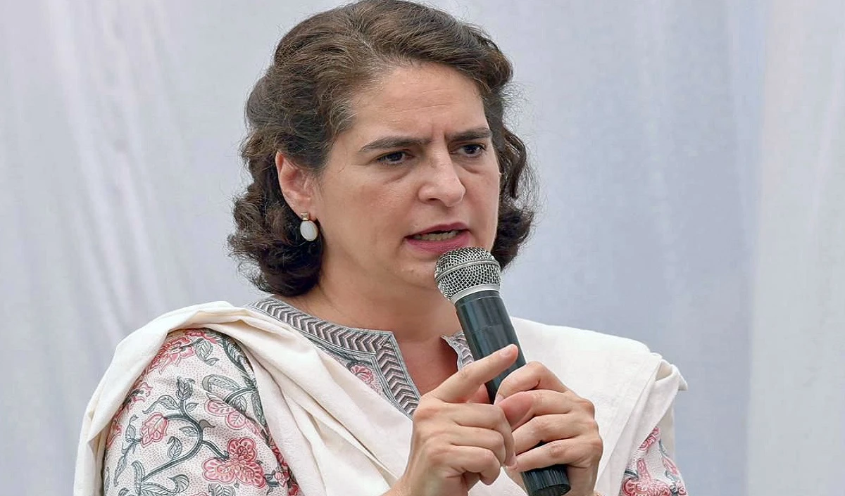 सभ्य समाज में ये स्वीकार नहीं… बांग्लादेश में हिंदुओं पर हमलों को लेकर प्रियंका गांधी का पहला रिएक्शन