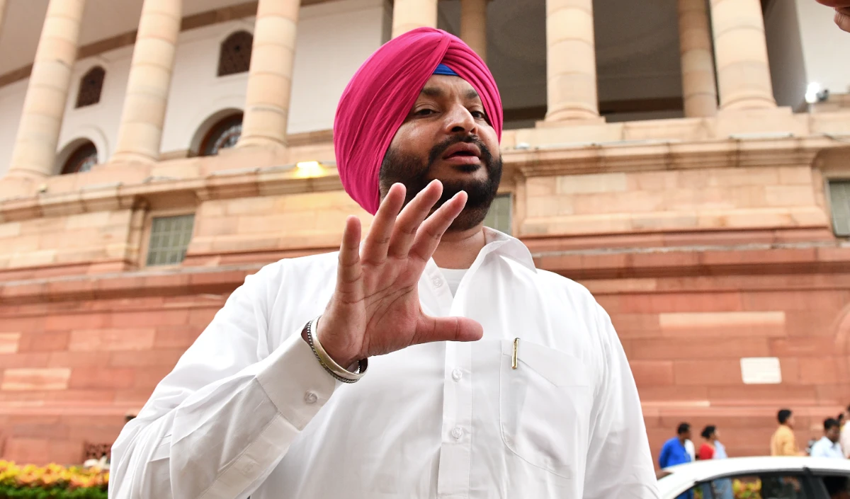 केंद्रीय मंत्री Ravneet Singh Bittu ने राज्यसभा उपचुनाव के लिए नामांकन पत्र दाखिल किया