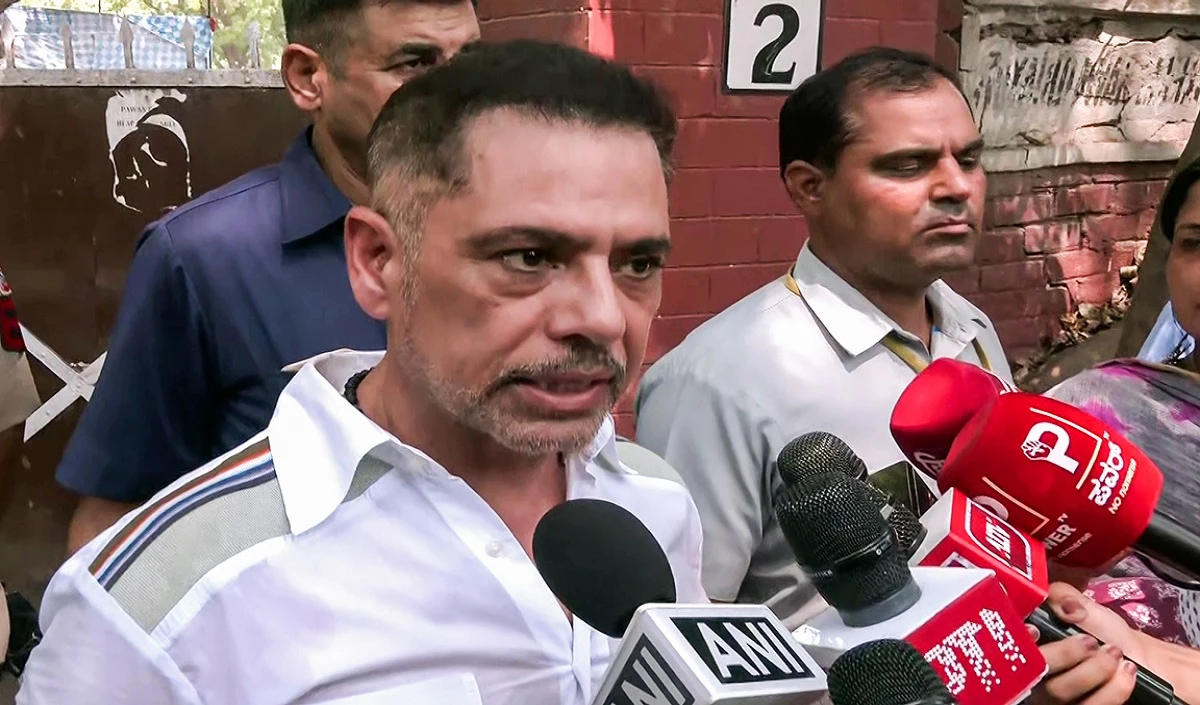 Kangana Ranaut पर बोले Robert Vadra, वह पढ़ी-लिखी नहीं, संसद में उनकी कोई जगह नहीं