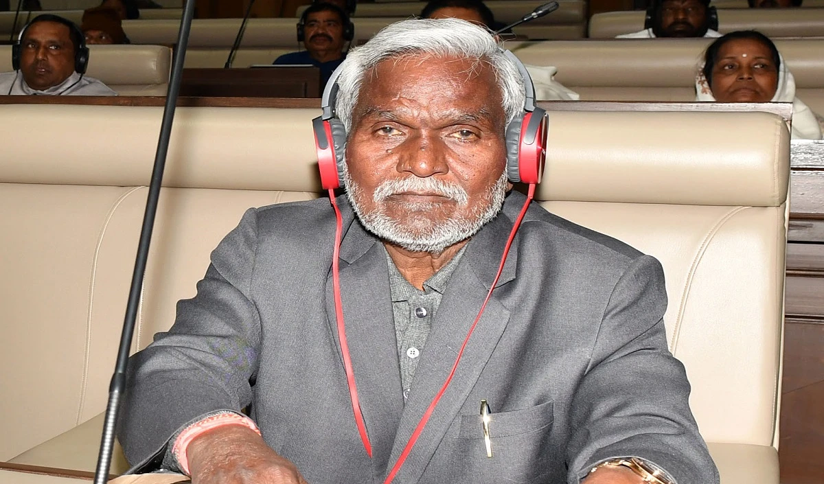 चंपई सोरेन ने हेमंत सरकार ने लगाया सुरक्षा वापस लेने का आरोप, शिवराज बोले- JMM का दिमाग खराब हो गया है