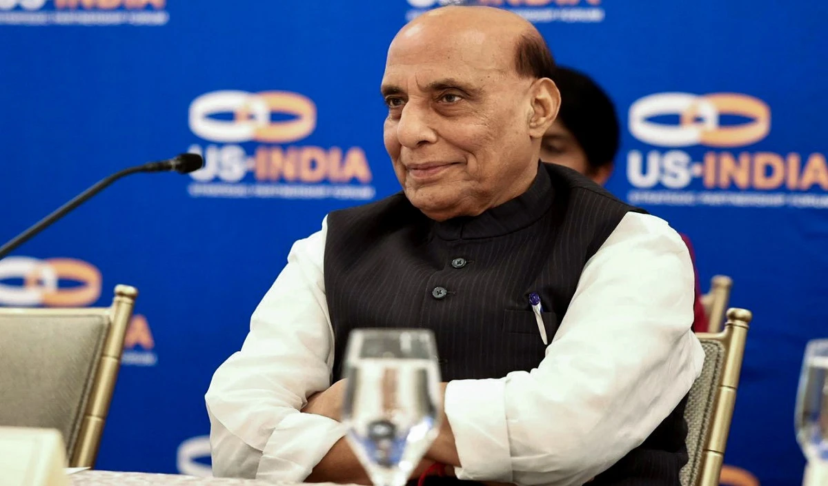 राजनाथ सिंह ने फिर दिया बड़ा बयान, बोले- शांति स्थापना के लिए कमांडर्स को रहना होगा युद्ध के लिए तैयार