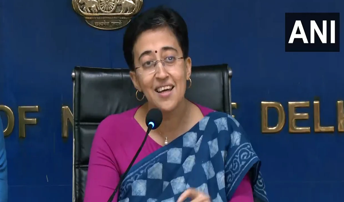 आवास विवाद पर Atishi ने तोड़ी चुप्पी, कहा- हम बंगलों में रहने के लिए नहीं आये, सड़क पर बैठकर भी सरकार चलाएंगे