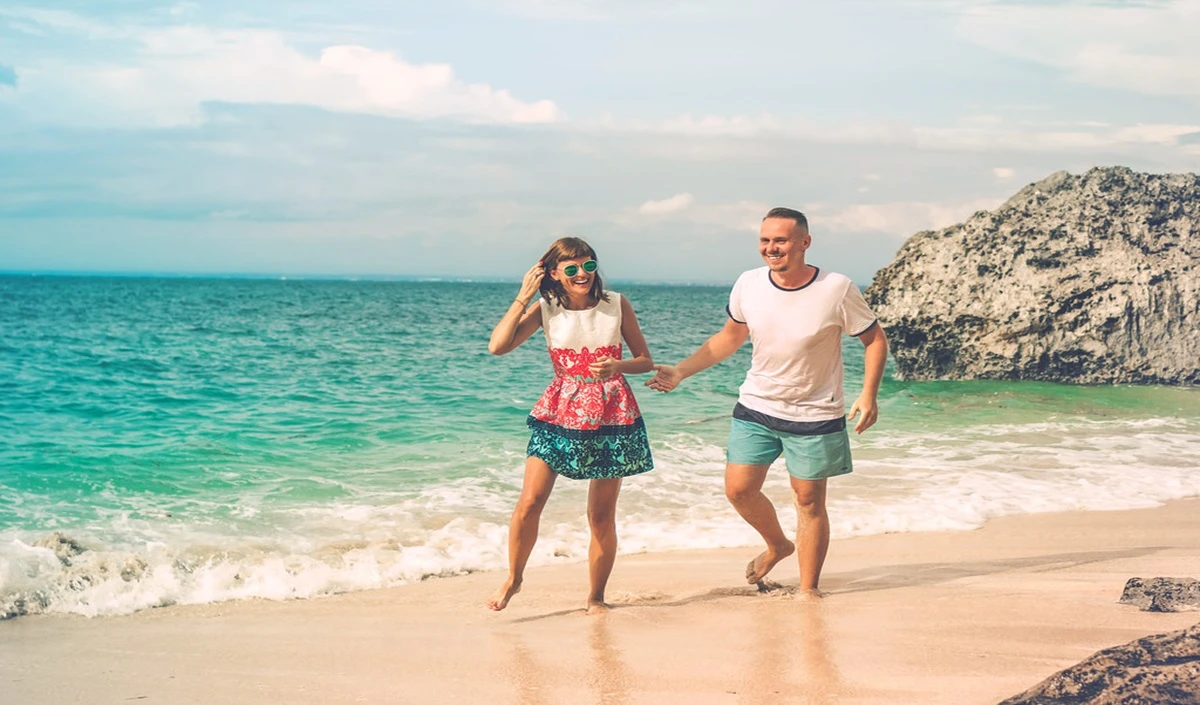Honeymoon Trip प्लान करने से पहले एक बार जरूर देख लें ये टूर पैकेज, मिलेंगी ये सारी सुविधाएं