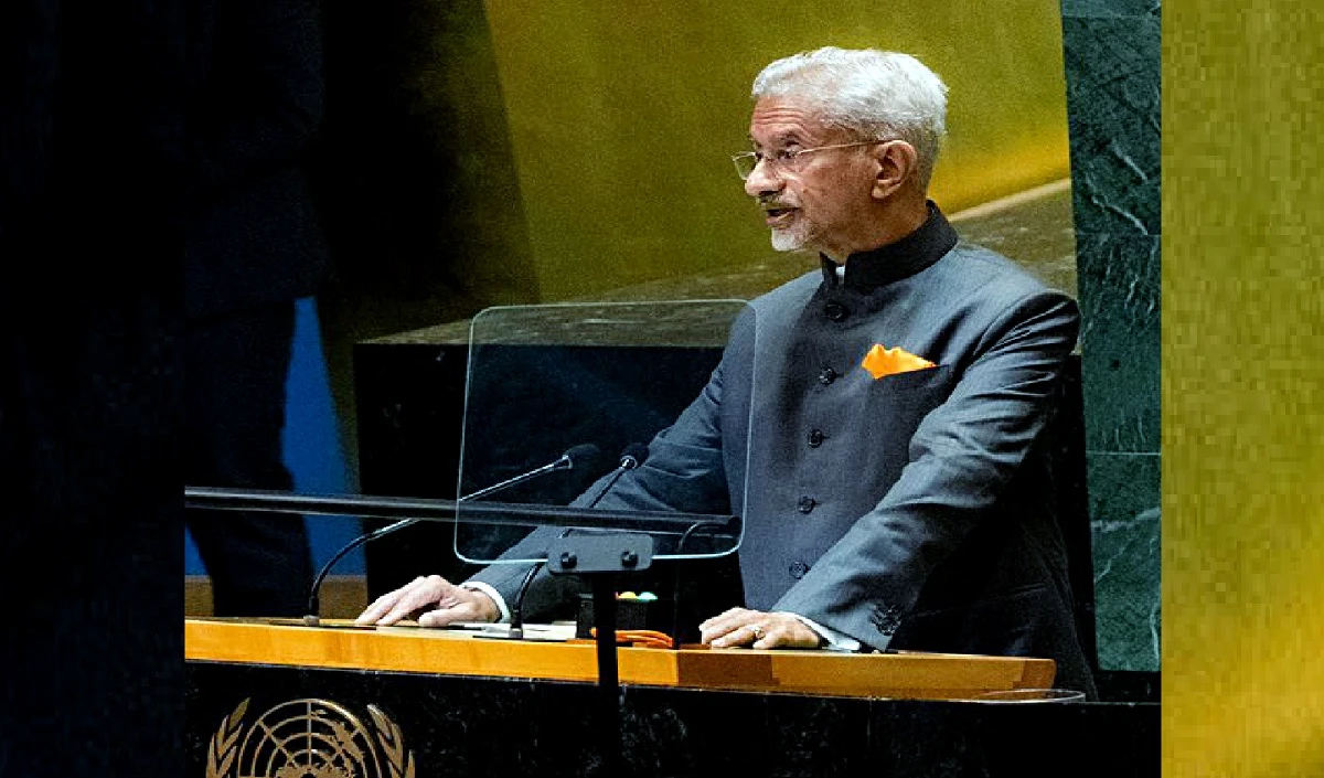 इस्लामाबाद के हवाई अड्डे पर उतरा जयशंकर का स्पेशल विमान, पाकिस्तान की सेना ने एयरपोर्ट को चारो तरफ से घेर लिया