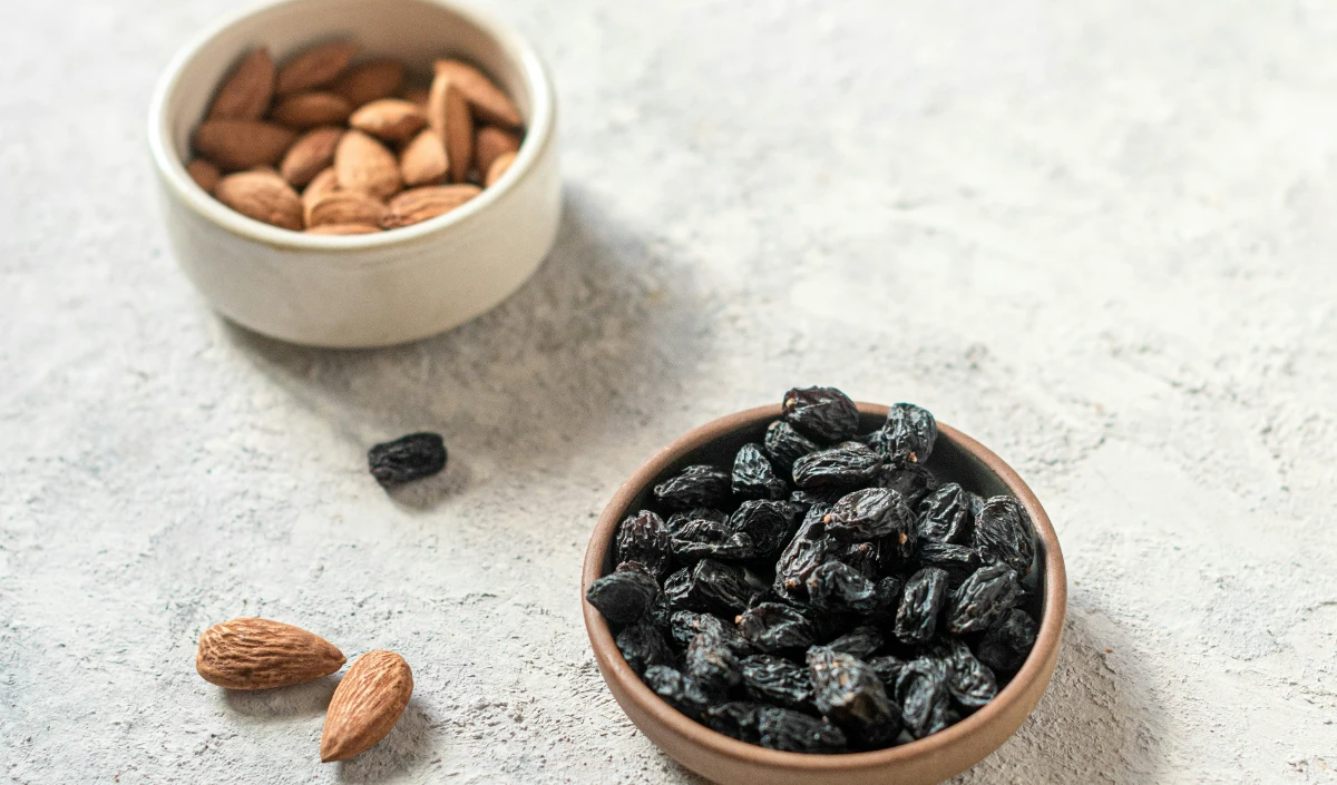 Karwa Chauth 2024: करवा चौथ में अपने दिन की शुरुआत सरगी से करें, खुद को हेल्दी रखने के लिए इन टिप्स को फॉलों करें