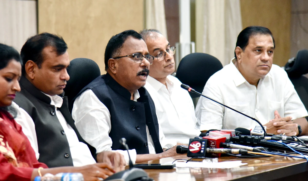 इंदिरा गाँधी के जमाने से अब तक अपनी साख बचाकर रखने में कामयाब रहे हैं Suresh Jain, सात बार चुने जा चुके हैं विधायक