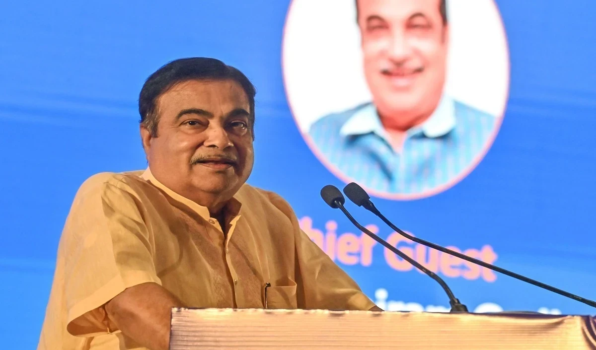 महाराष्ट्र के गढ़चिरौली जिले के विकास में बाधा उत्पन्न कर रहा है वन विभाग : Gadkari