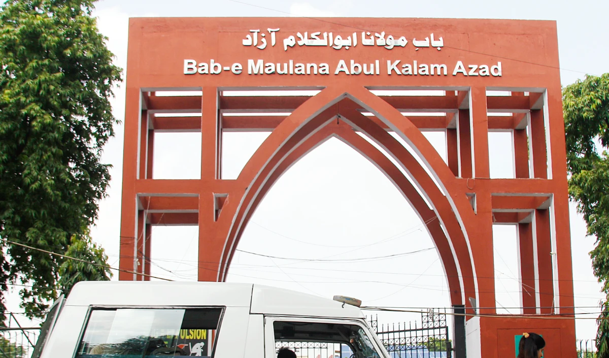 Jamia Millia Islamia में हिंदुओं का कराया जा रहा जबरन धर्म परिवर्तन? रिपोर्ट में हुए खुलासों से चकरा जाएगा सिर, विश्वविद्यालय जांच के दायरे में आया