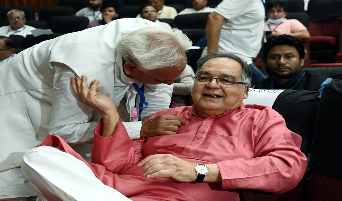 मानो हमारा एहसान, वरना लाहौर नहीं लखनऊ तक होता पाकिस्तान, पूर्व मुस्लिम MP का विवादित बयान