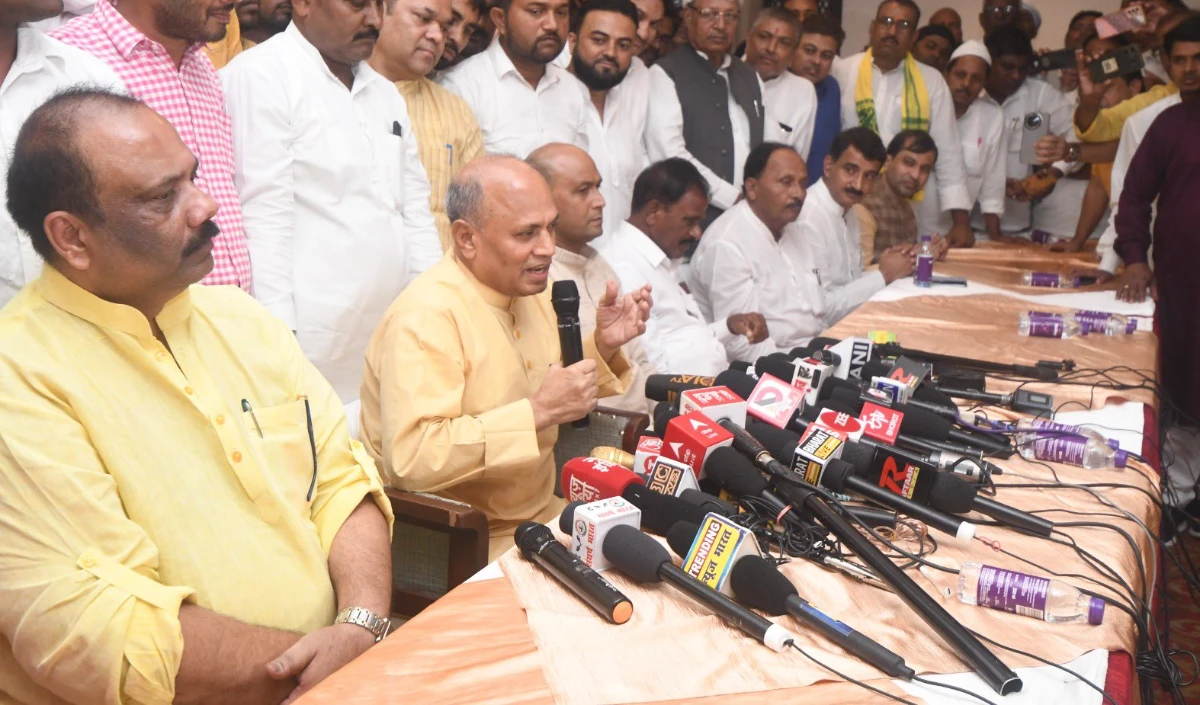 Bihar: सीएम नीतीश के करीबी रहे आरसीपी सिंह ने नई पार्टी का किया ऐलान, 140 सीटों पर खेल करने की तैयारी