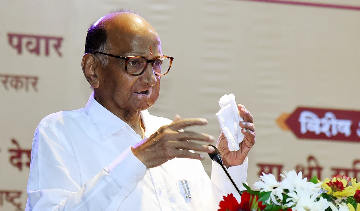 सत्तारूढ़ दलों को फायदा पहुंचाने के लिए किया जा रहा पुलिस वाहनों का इस्तेमाल: शरद पवार