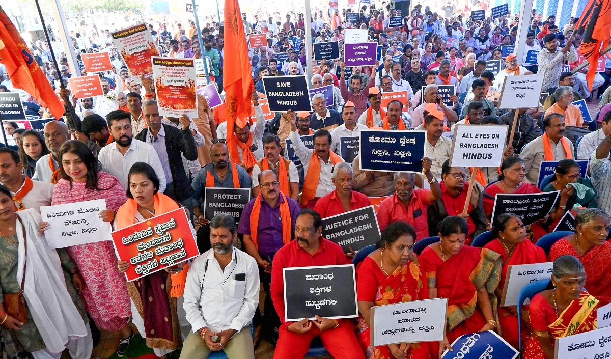 संसद में उठा बांग्लादेश में हिंदुओं पर अत्याचार का मुद्दा, केंद्र सरकार से किया पड़ोसी देश में सुरक्षा के लिए हस्तक्षेप का अनुरो