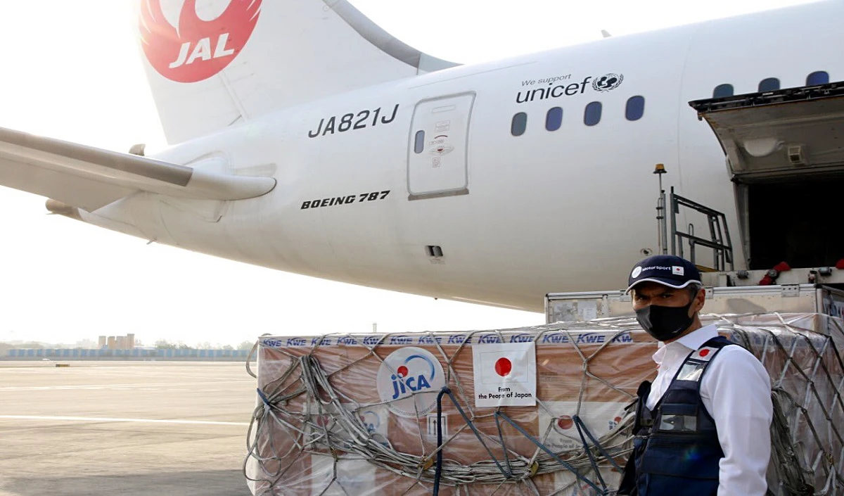 Japan Airlines: एयरलाइंस पर हुआ साइबर अटैक, टिकटों की बिक्री रोकनी पड़ी