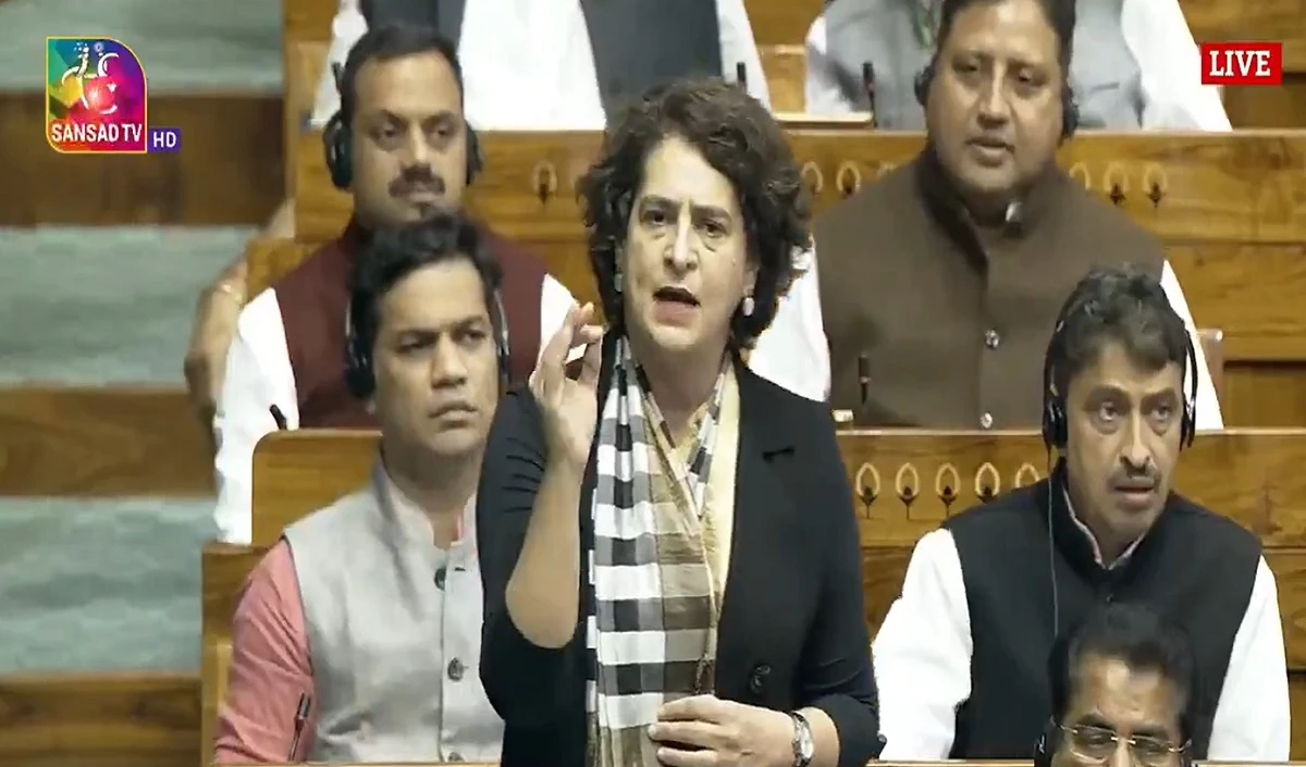 बांग्लादेश में हिंदुओं…संसद में भयंकर गरजीं प्रियंका! सेना मुख्यालय से उतारी गई कौन सी तस्वीर के बारे में पूछा सवाल?