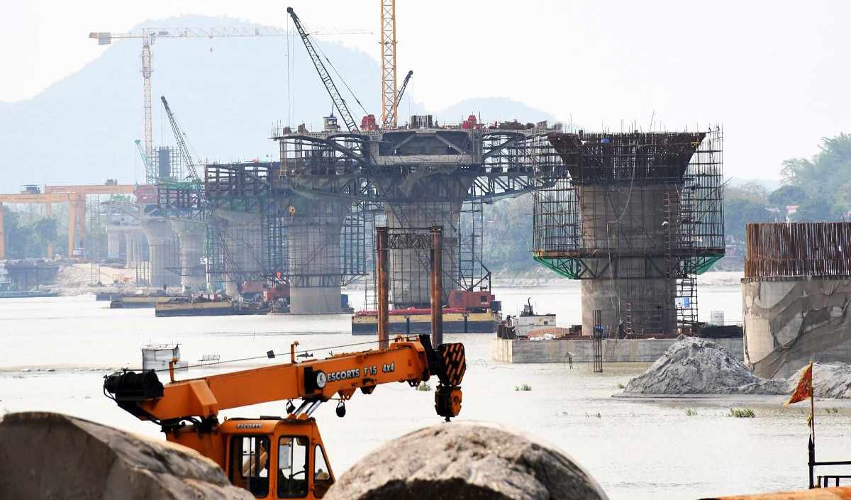 Dam Over Brahmaputra: साइंटिफिक तरीके से इसे तैयार करेंगे, नहीं होगा भारत को कोई नुकसान, अचानक सफाई देने में लगा चीन