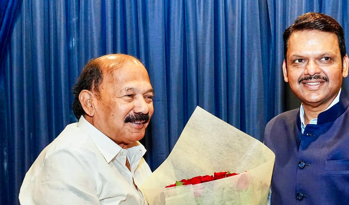 महाराष्ट्र के मुख्यमंत्री ने मंत्रालय में सुरक्षा व्यवस्था की समीक्षा की