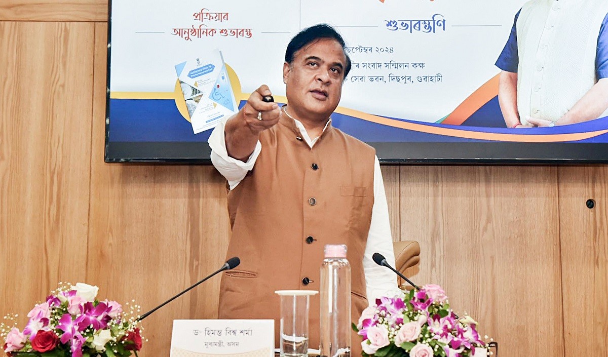 डिटेंशन सेंटर में क्यों बंद हैं विदेशी नागरिक, हिमंता सरकार पर क्यों भड़क गया सुप्रीम कोर्ट