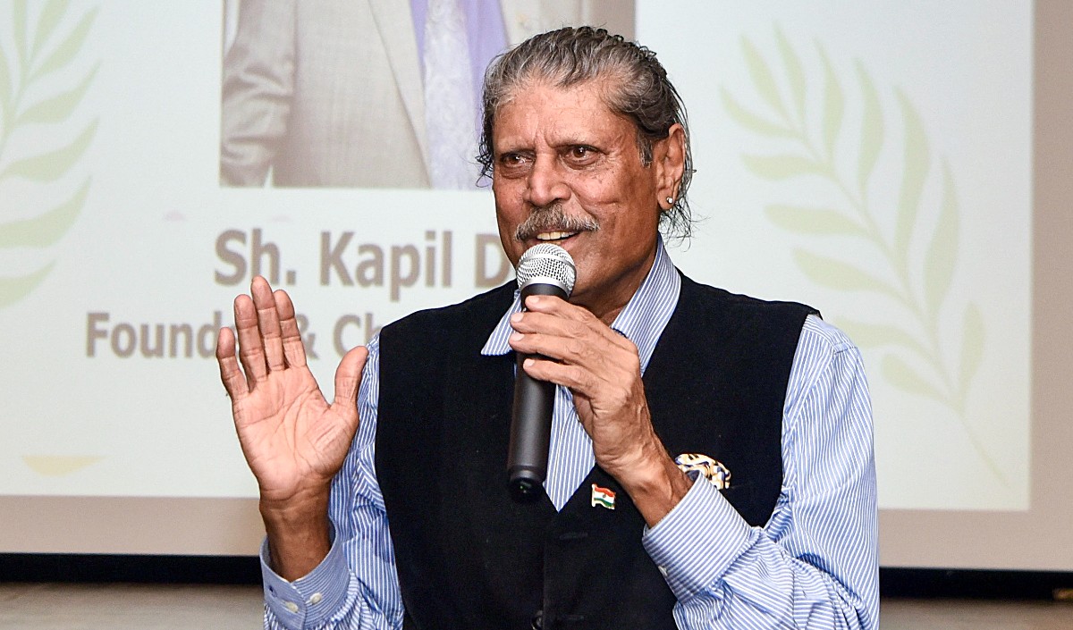 जानिए 1983 विश्वकप के सुपर हीरो Kapil Dev की कहानी, देश में क्रिकेट को पहचान दिलाने में निभाई है अहम भूमिका