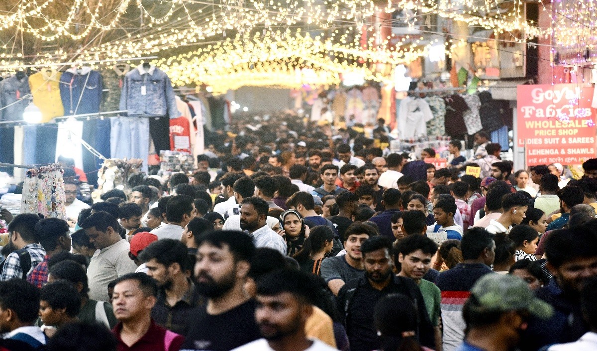 Delhi Election 2025: दिल्ली चुनाव के दिन दिल्ली के सभी 700 बाजारों में होगी छुट्टी, कर्मचारियों की भी नहीं कटेगी सैलरी