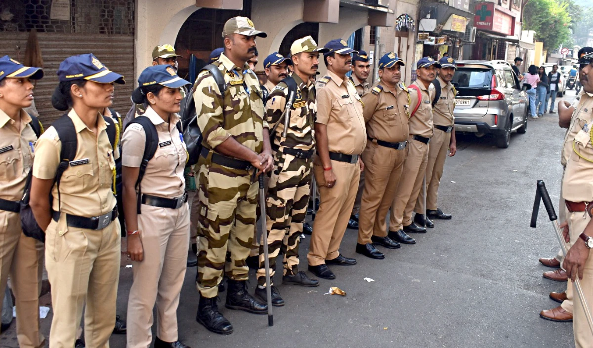 अफजल गैंग ने लगाया है बम…. मुंबई के स्कूल को मिली धमकी, परिसर की जांच कर रही पुलिस