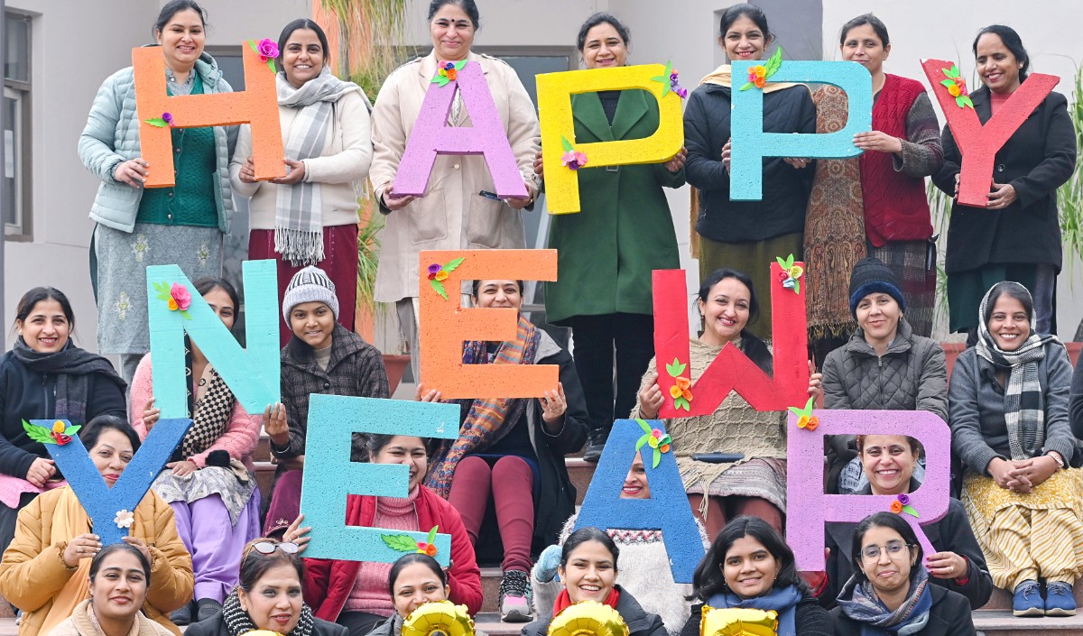 रोमन कैलेंडर के कारण ही दुनिया मनाती है New Year का उत्सव, भारतीय भी होते हैं खुशी में शामिल