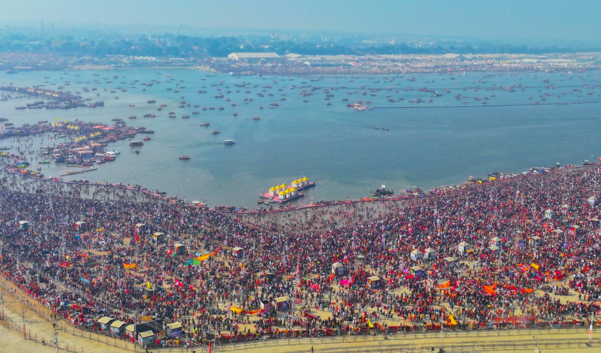 अंतरराष्ट्रीय उड़ानों से भी ज्यादा है प्रयागराज का किराया! राघव चड्ढा ने उठाए सवाल, एक्शन में DGCA