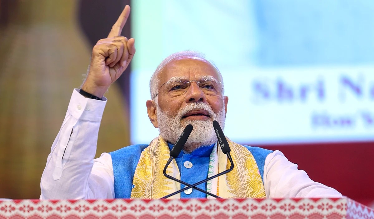 प्रधानमंत्री मोदी ने स्वामी विवेकानंद की जयंती पर उन्हें श्रद्धांजलि अर्पित की