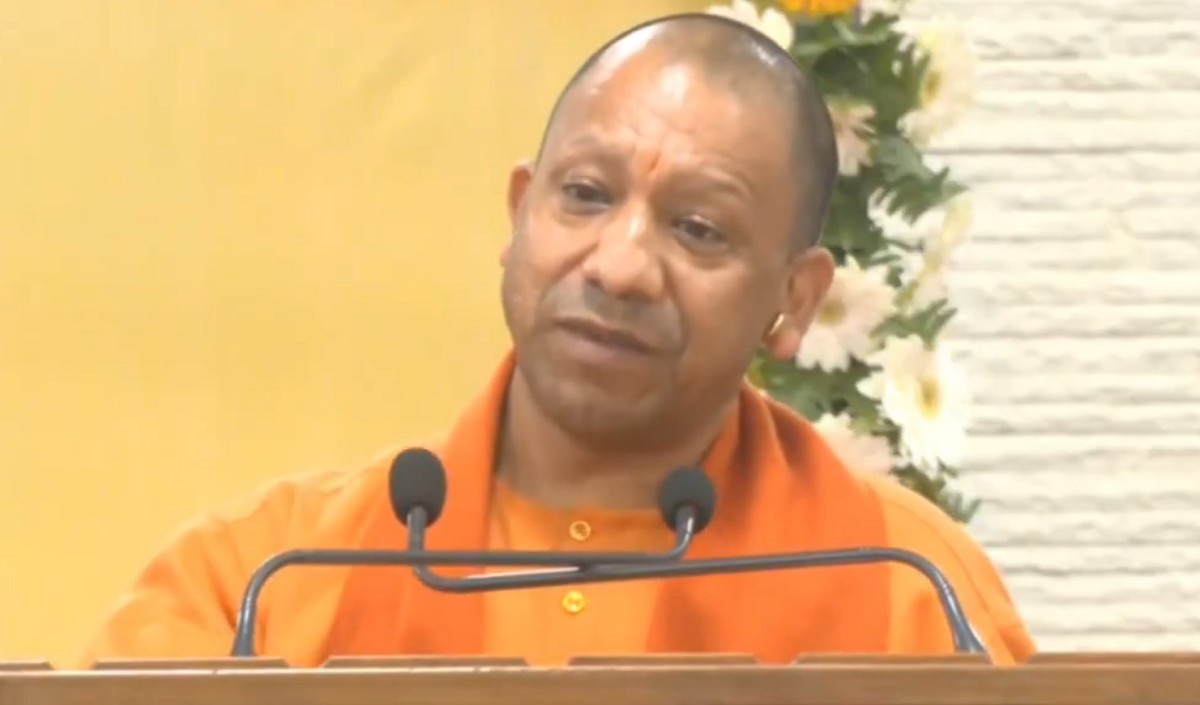 जनजातीय संस्कृति के संरक्षण के लिए पूरी तत्परता से कार्य कर रहा देशः Yogi Adityanath
