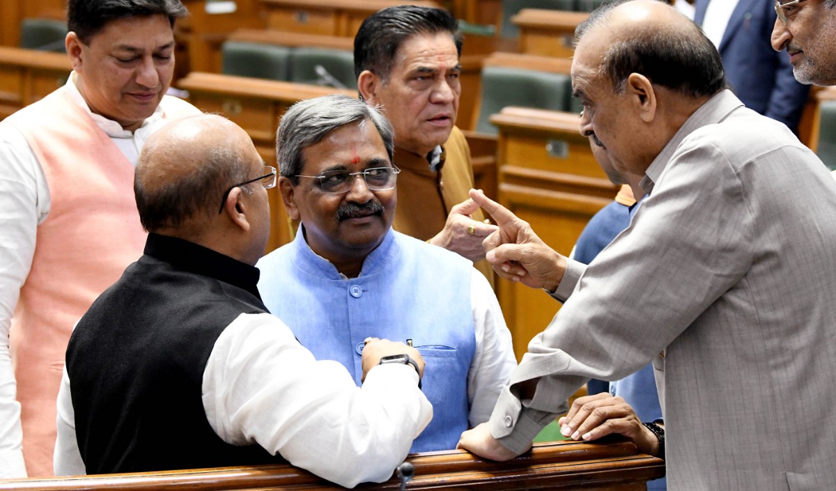 ‘हमने नहीं, AAP नेताओं ने किया अंबेडकर और भगत सिंह का अपमान’ BJP का पलटवार