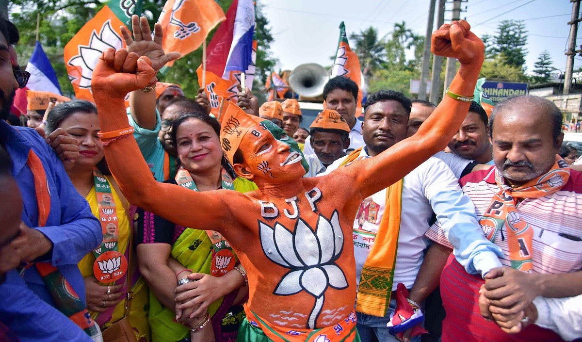 पूरब-पश्चिम, उत्तर से दक्षिण लहरा रहा भगवा, अब दिल्ली समेत 19 राज्यों में BJP-NDA गठबंधन की सरकार