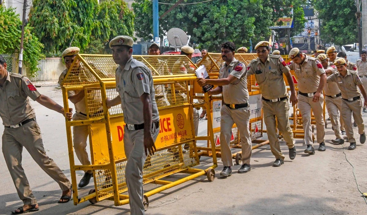 दिल्ली पुलिस ने गाजीपुर मंडी के पास ‘मकोड़ा’ गिरोह के सदस्य को गिरफ्तार किया