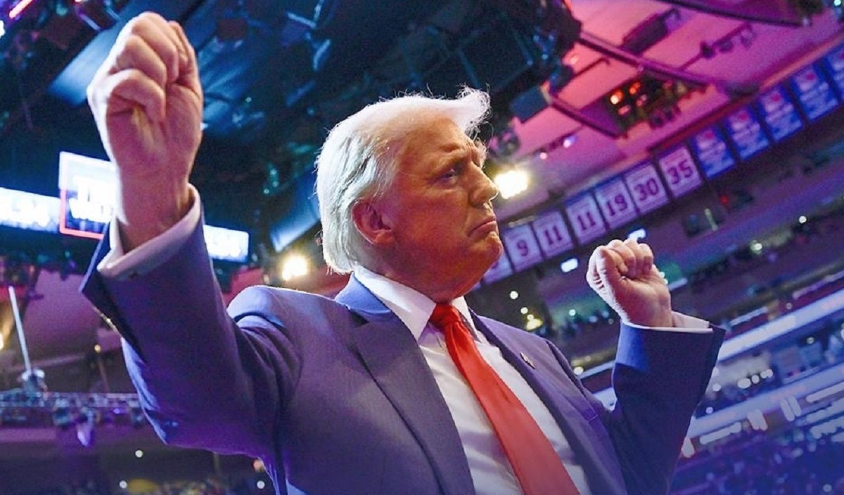 Mexico, Canada और China पर कड़े आयात शुल्क लगाकर Donald Trump ने वैश्विक अर्थव्यवस्था को हिला डाला!