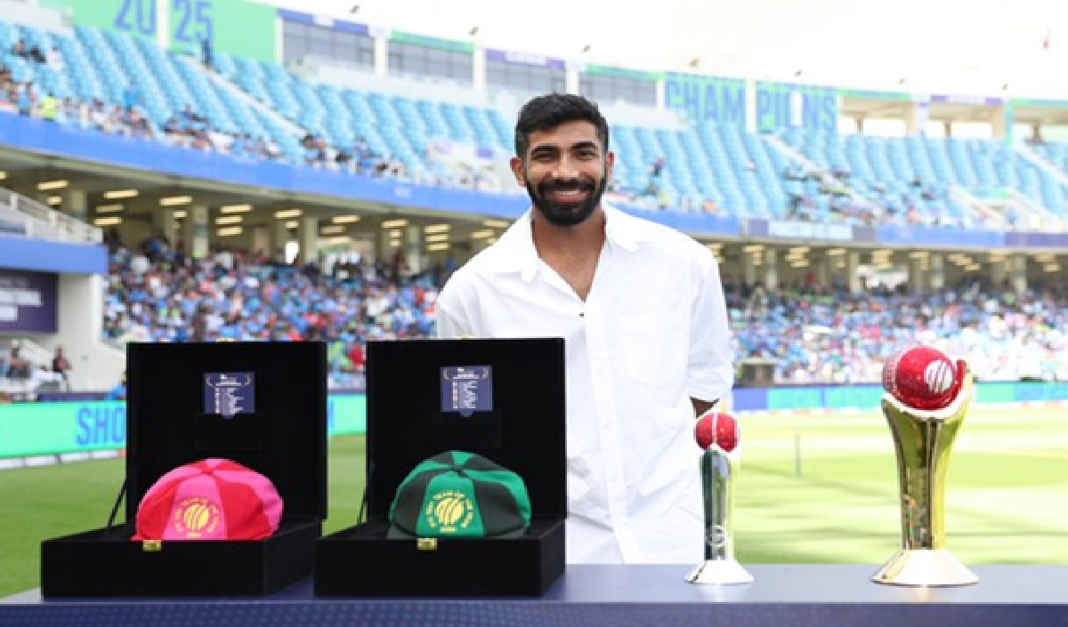 IND vs PAK: पाकिस्तान के खिलाफ टीम इंडिया को सपोर्ट करने पहुंचे जसप्रीत बुमराह, खिलाड़ियों से की मुलाकात