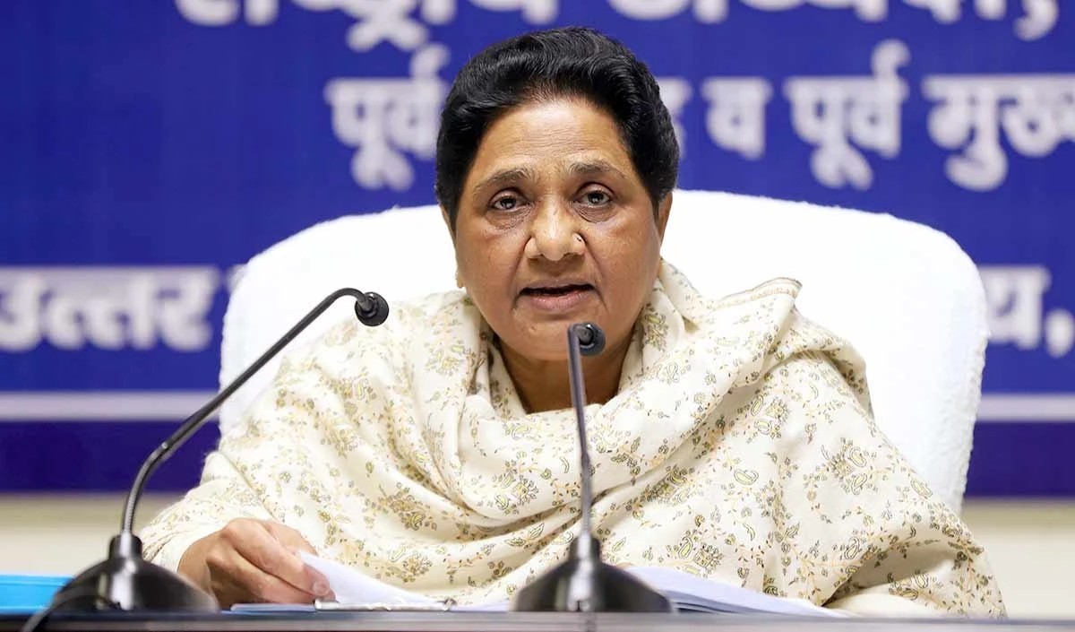 सरकार सख्त कदम उठाये, ताकि ऐसी घटना फिर न हो: दलित युवती प्रकरण पर मायावती ने कहा