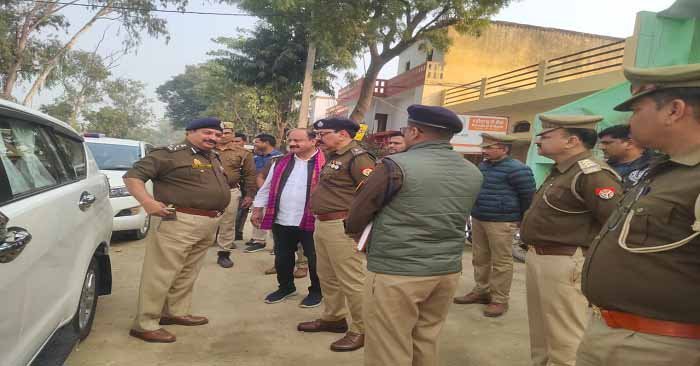 ब्रांच मैनेजर ने बताई उस दिन की कहानी! बैंक कर्मचारी पर केस…रसड़ा में कैश बॉक्स से चोरी हुए थे 21.57 लाख