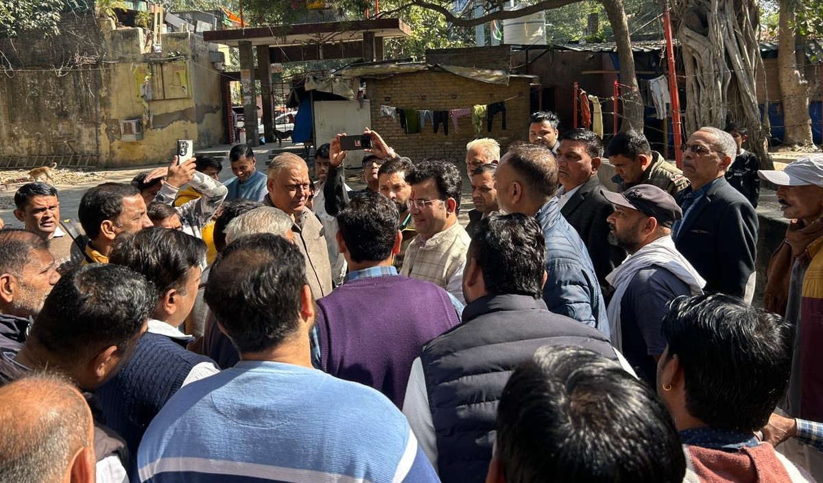 अब्दुल भाई, प्यार से समझा रहा, नहीं तो JCB लगा दूंगा… विधायक बनते ही एक्शन में दिखे रविंदर सिंह नेगी