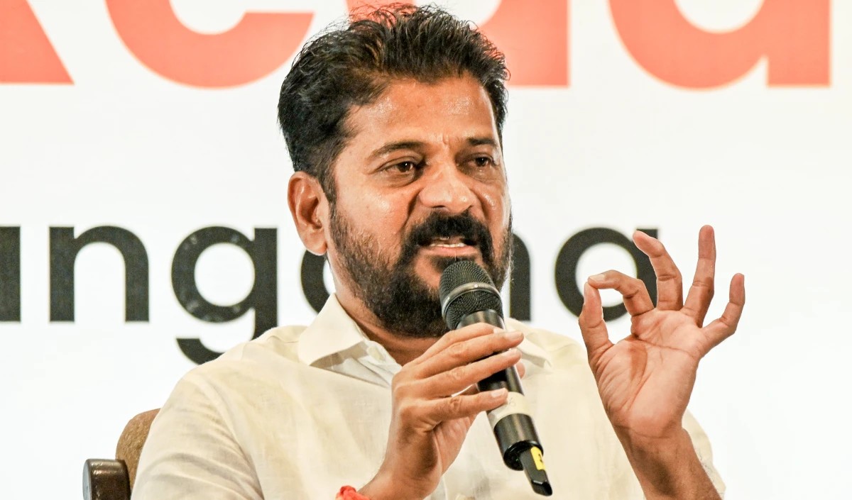 तेलंगाना के मुख्यमंत्री अदालत में पेश हुए, कई मामलों में पूछताछ