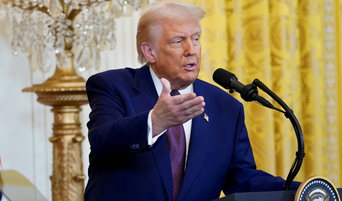 Trump ने बनाई 50 लाख डॉलर में “गोल्ड कार्ड” देने की योजना, निवेशकों को आकर्षित करना मकसद