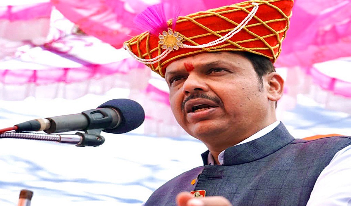 Beed sarpanch murder: धनंजय मुंडे को देना होगा इस्तीफा, CM Devendra Fadnavis ने पद से हटने को कहा