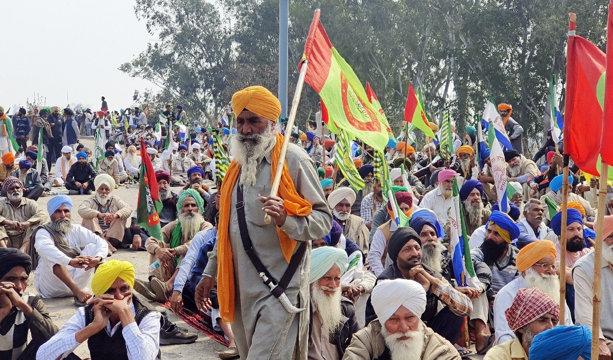 Farmers Protest: किसान नेताओं के घर पुलिस का एक्शन, चंडीगढ़ और बरनाला में कार्रवाई