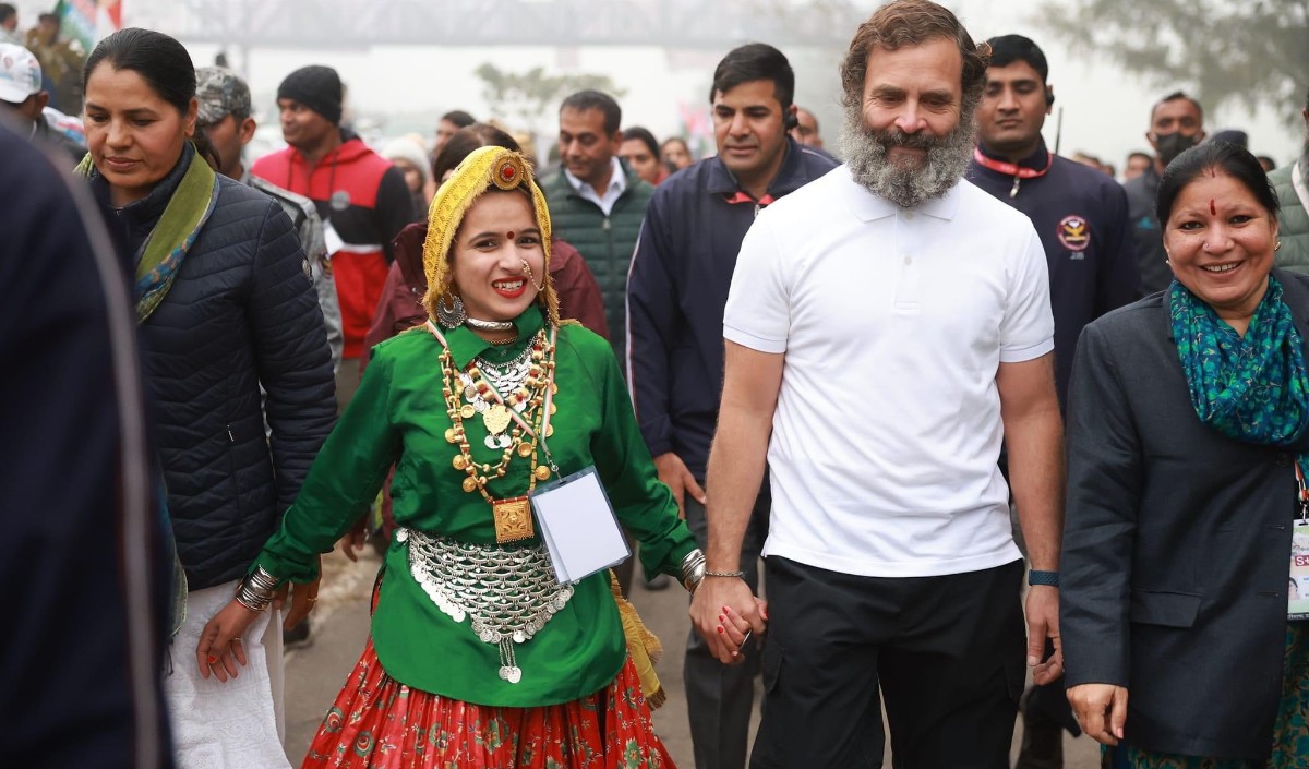 Himani Narwal की हत्या में Congress के लोग का हाथ! मां और भाई ने जताया शक, प्रशासन पर लगाए गंभीर आरोप