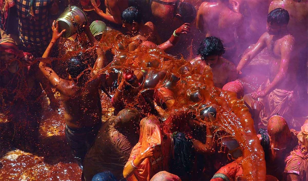 Holi पर Muslims को घर के अंदर रहने का सुझाव गलत है या सही, इसका फैसला करने से पहले यह Video देखें