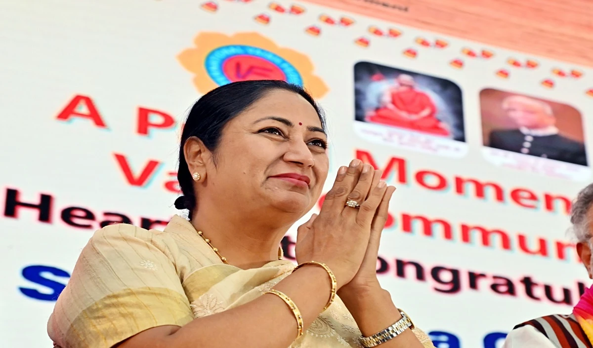 Delhi Budget 2025: Rekha Gupta की सरकार ने महिलाओं के लिए किया ऐलान, बस यात्रा निशुल्क रहेगी जारी