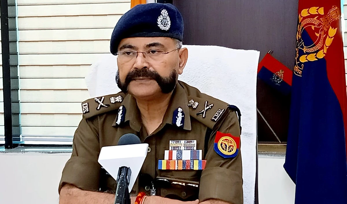 उप्र डीजीपी ने नवरात्र और ईद से पहले संवेदनशील स्थानों पर उचित सुरक्षा व्यवस्था के निर्देश दिए