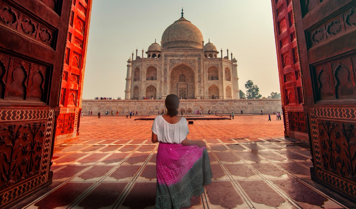 Women’s Day 2025: विमेंस डे को शानदार बनाने के लिए घूम आएं उत्तर प्रदेश की इन जगहों पर, ट्रिप रहेगी मजेदार