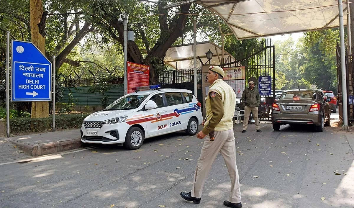 जस्टिस यशवंत वर्मा के घर आग से भड़का कैश का विवाद,  अग्निशमन सेवा प्रमुख ने किया साफ, कभी नहीं कहा कि कोई नकदी नहीं मिली